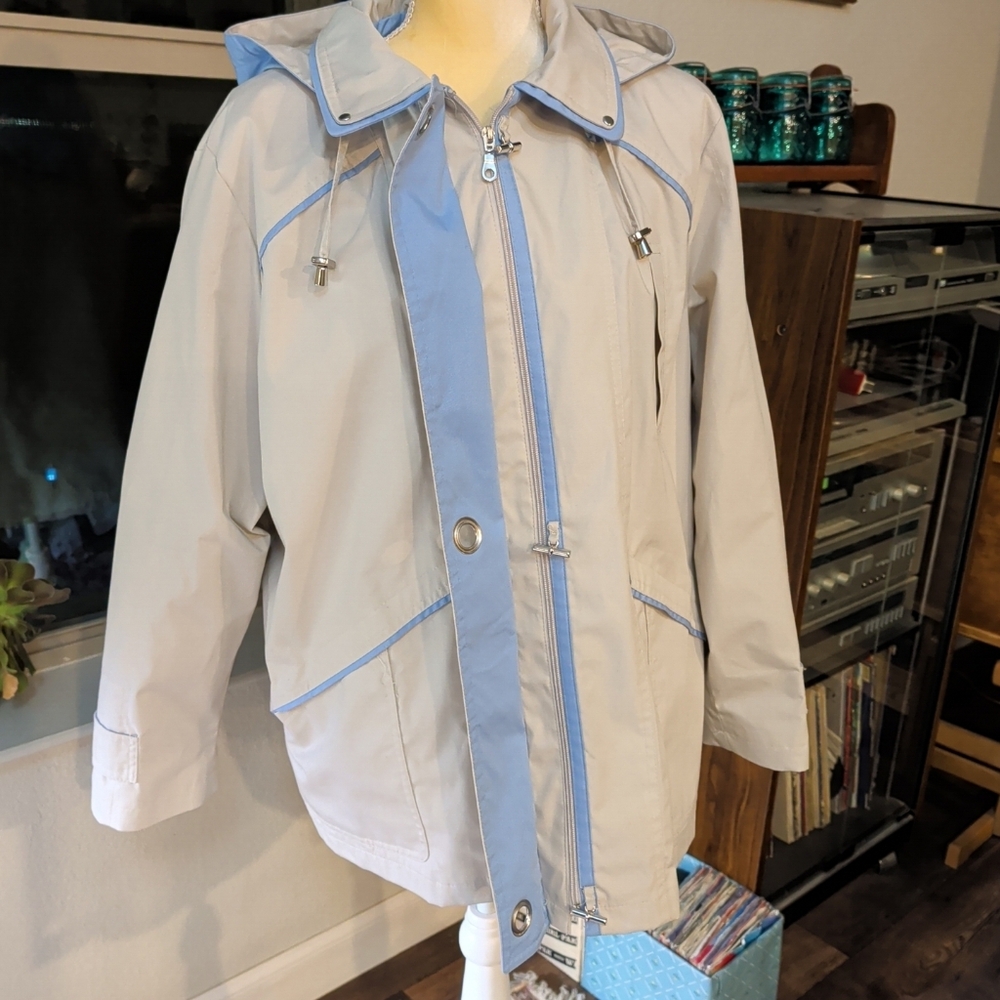 Mackinstosh Women's Raincoat Size XL Beige & Blue Zippered Toggles Pockets - Picture 6 of 12